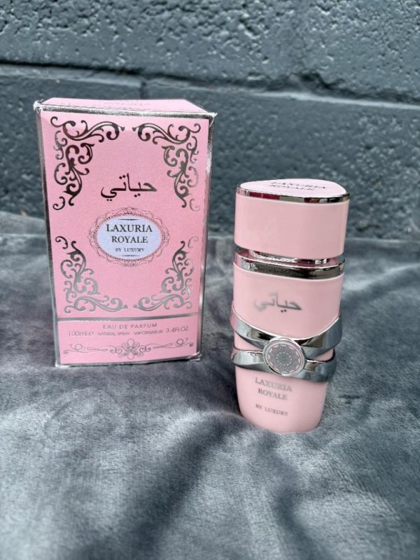 Luxuria Royale : Élégance en Rose